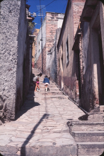 s050_cr.jpg